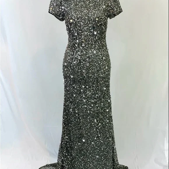 Adrianna Papel cap sleeve sequin dress in pewter - Picture 2 of 12